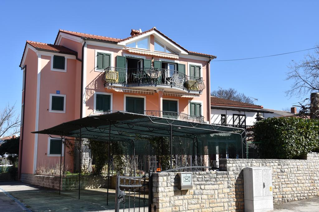 Malinska Center Apartment 외부 사진