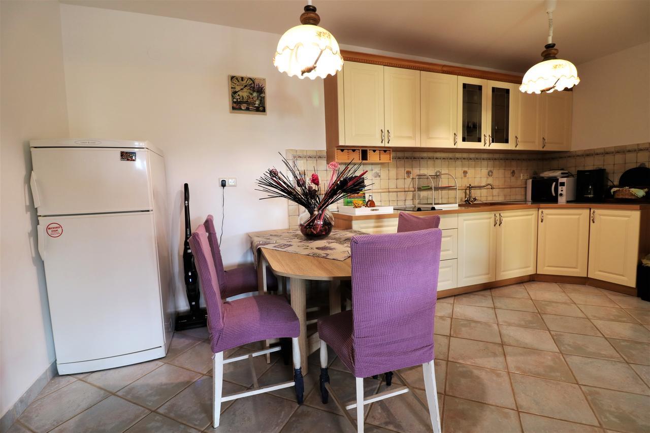 Malinska Center Apartment 외부 사진