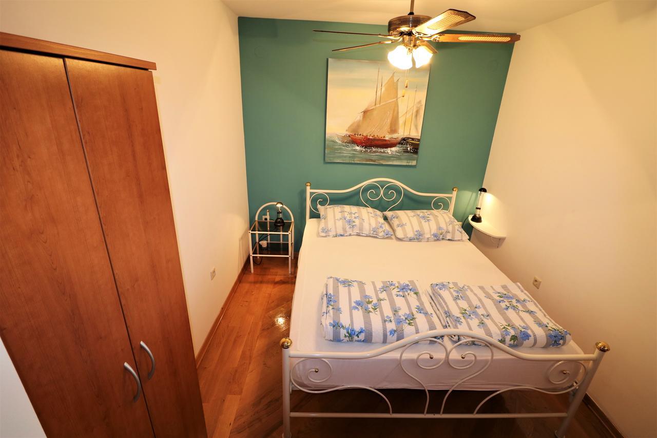 Malinska Center Apartment 외부 사진