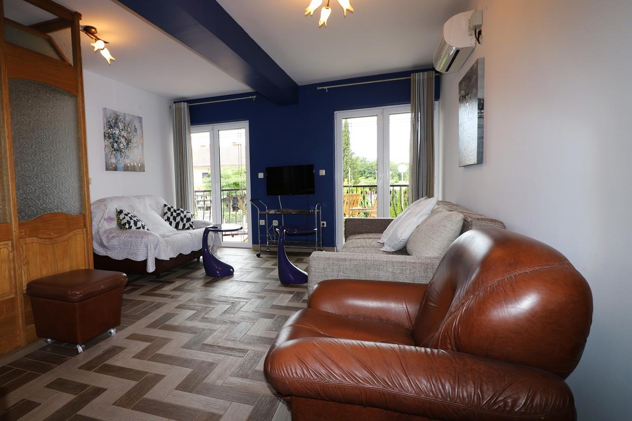 Malinska Center Apartment 외부 사진