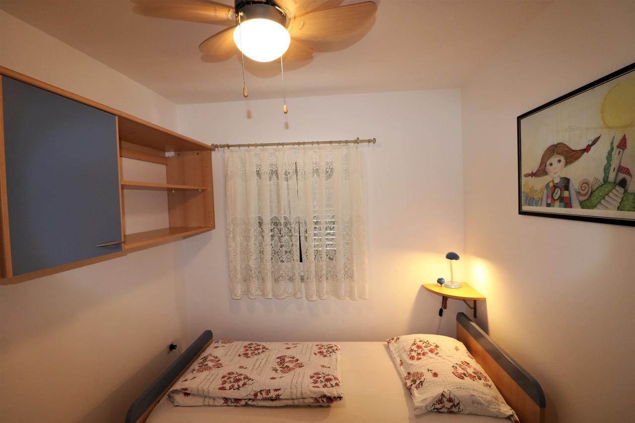 Malinska Center Apartment 외부 사진