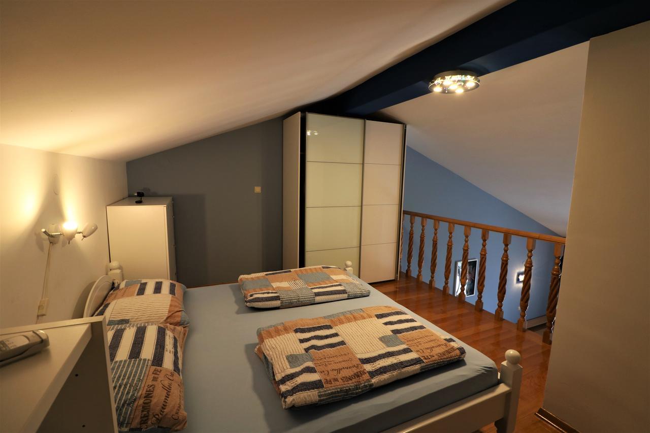 Malinska Center Apartment 외부 사진
