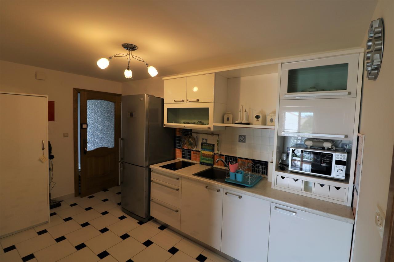 Malinska Center Apartment 외부 사진