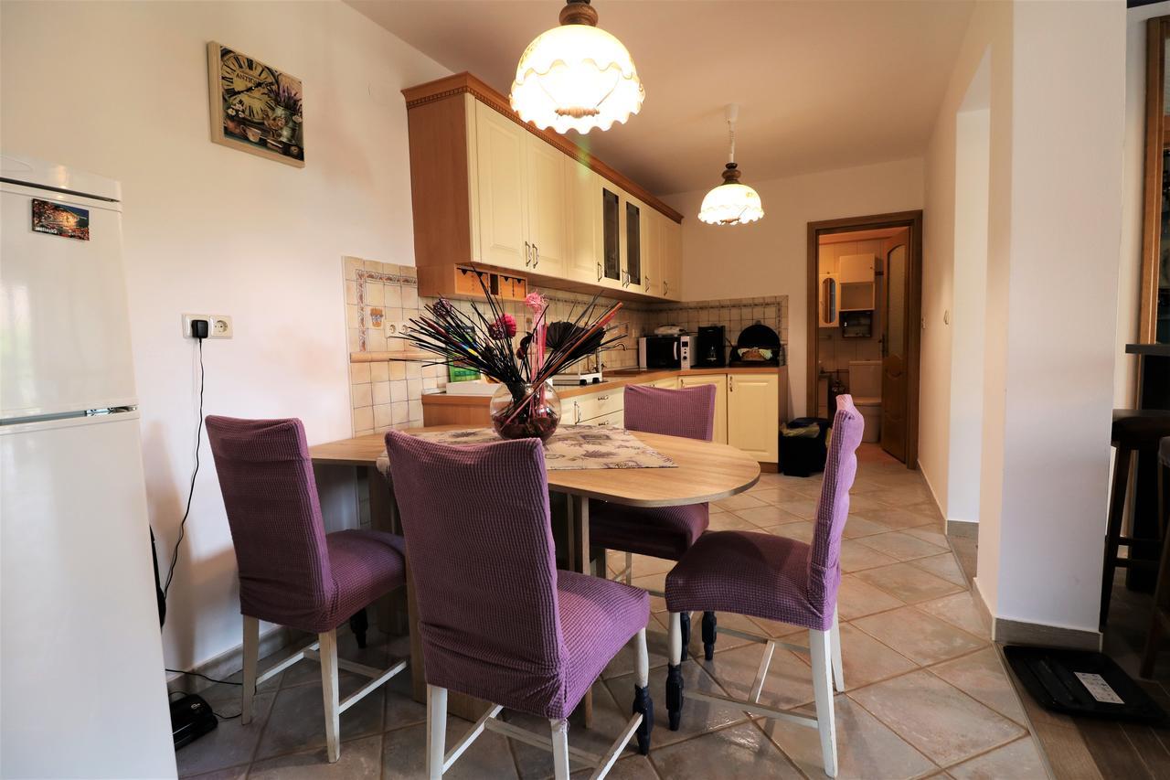 Malinska Center Apartment 외부 사진