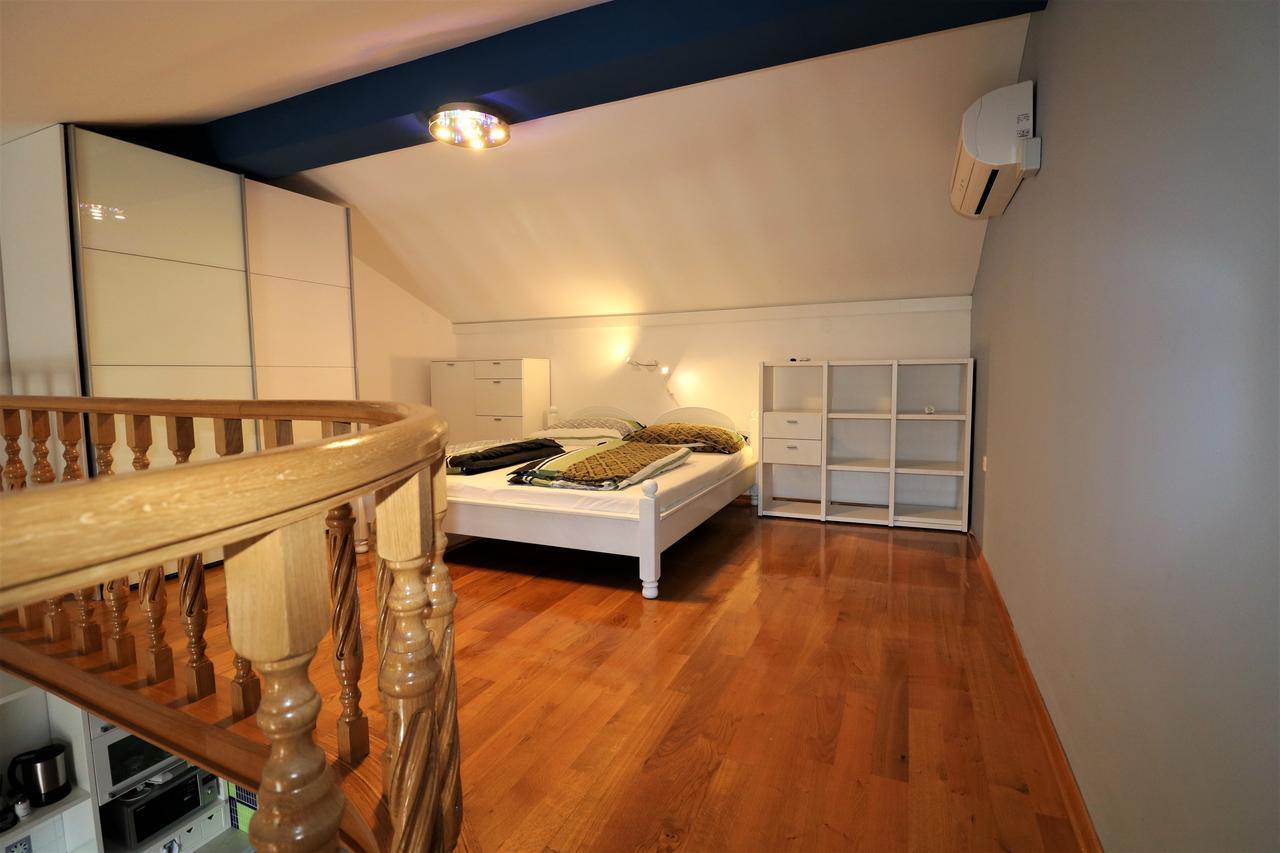 Malinska Center Apartment 외부 사진
